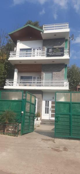 The Castle Villa Pine View Kasauli